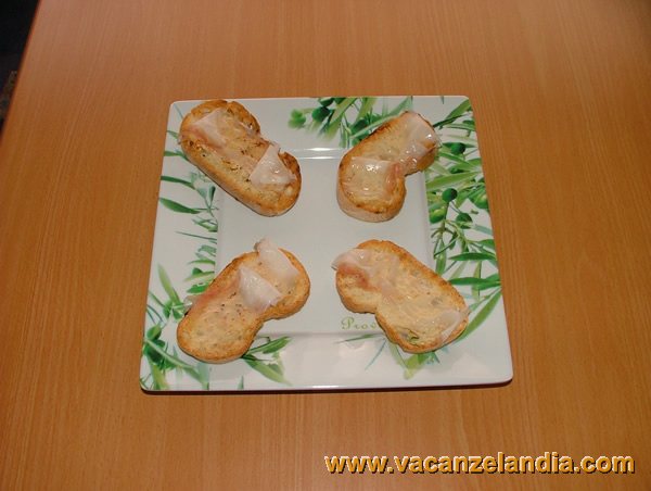 crostini_lardo_colonnata