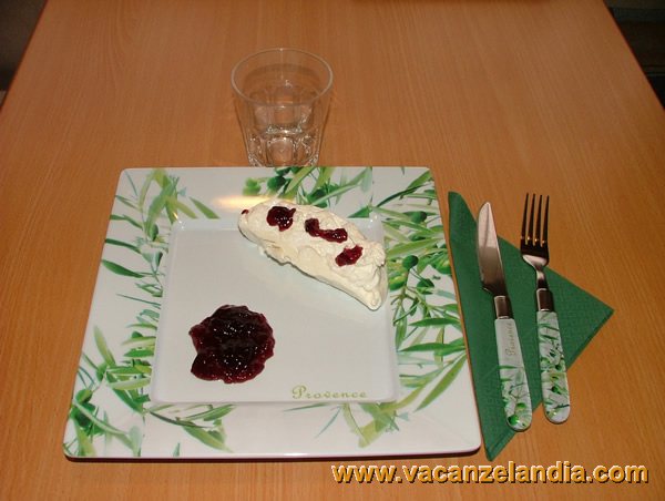 burrata_gelatina_lambrusco_mantovano