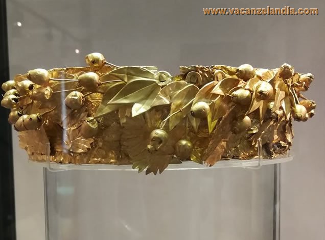 calabria costa saraceni crotone museo archeologico def