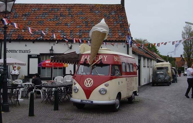 vw-bus-ice-cream-hlland