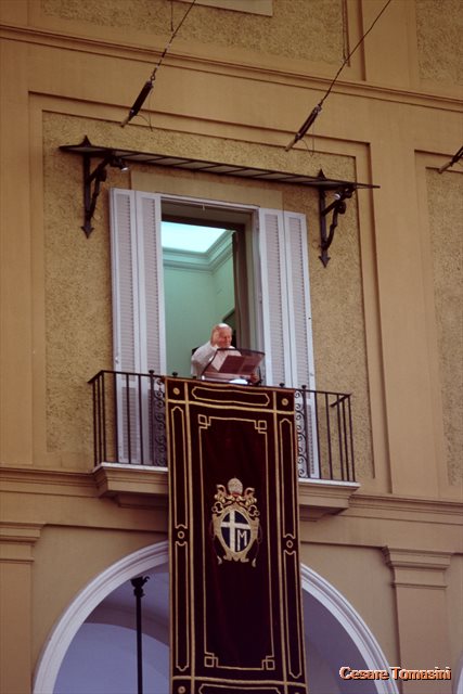 2001 Papa Castelgandolfo
