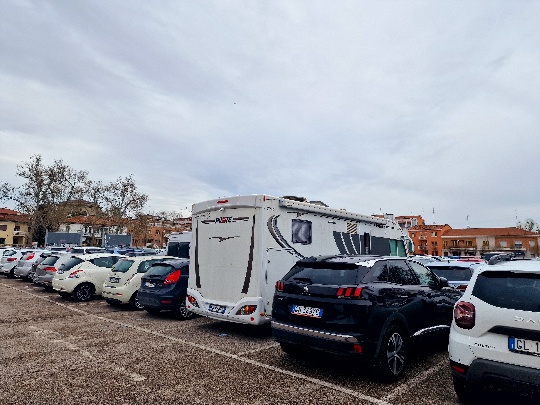 ferrara sosta camper