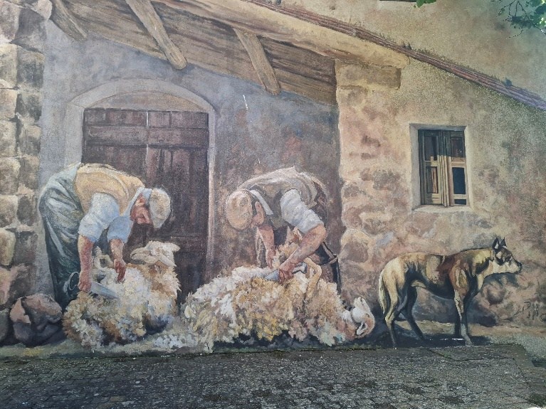 tinnura murales