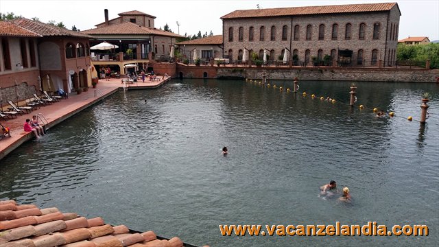 182   Toscana   Val di Cornia   Venturina    terme del Calidario   il laghetto