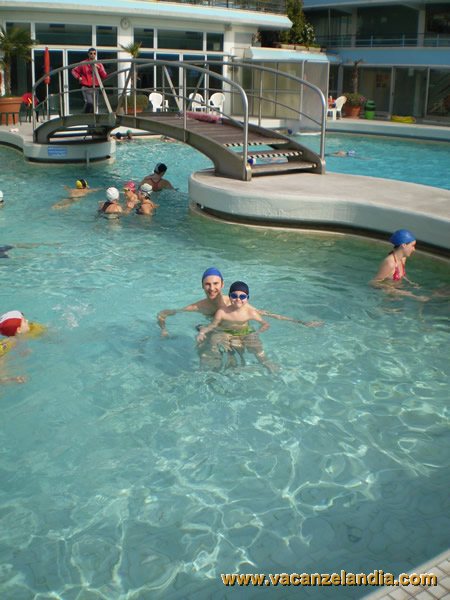 Abano Terme Piscina Comunale.Vacanzelandia Itinerari Diari Di Viaggio Veneto Abano Terme